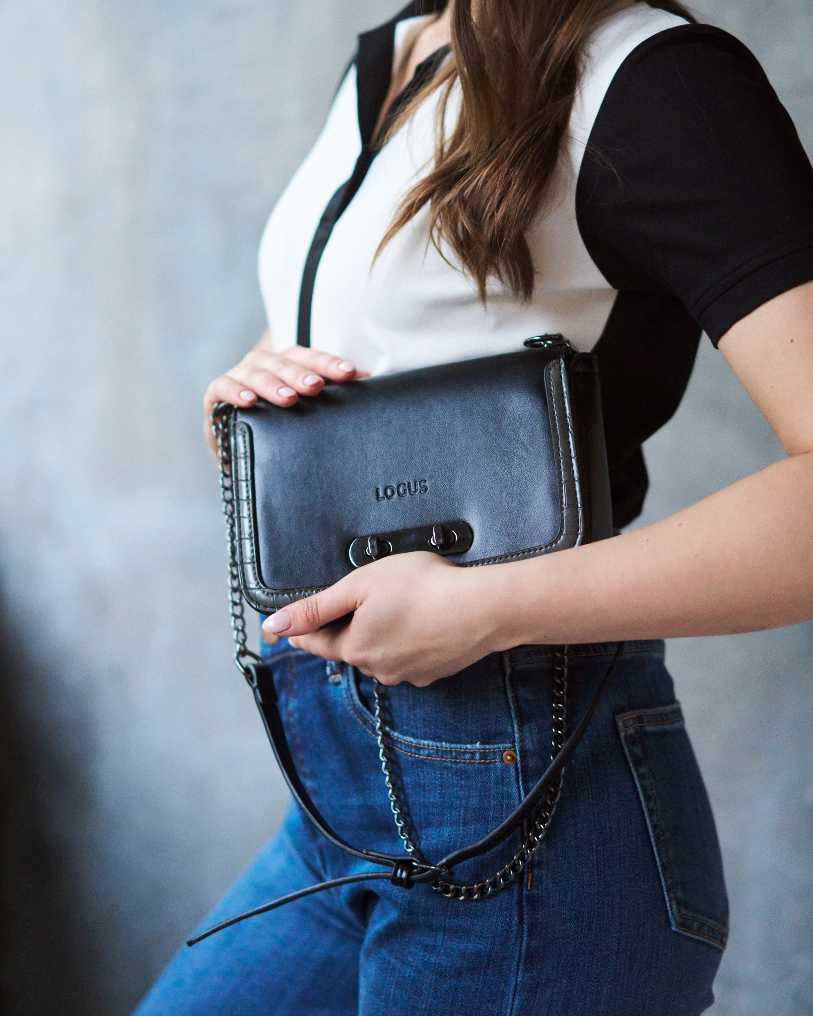 Logus structured sling bag