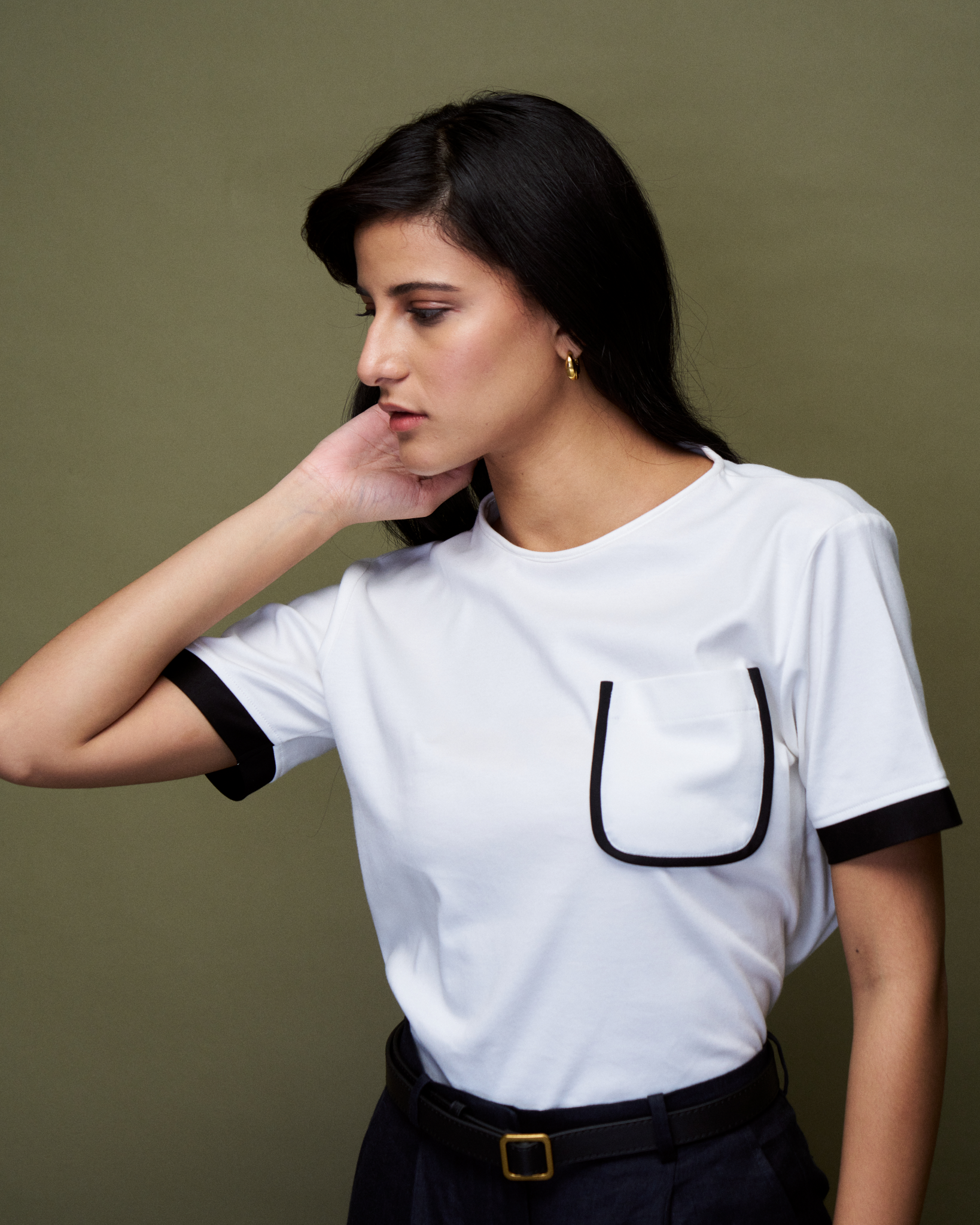 Logus contrast pocket T-shirt