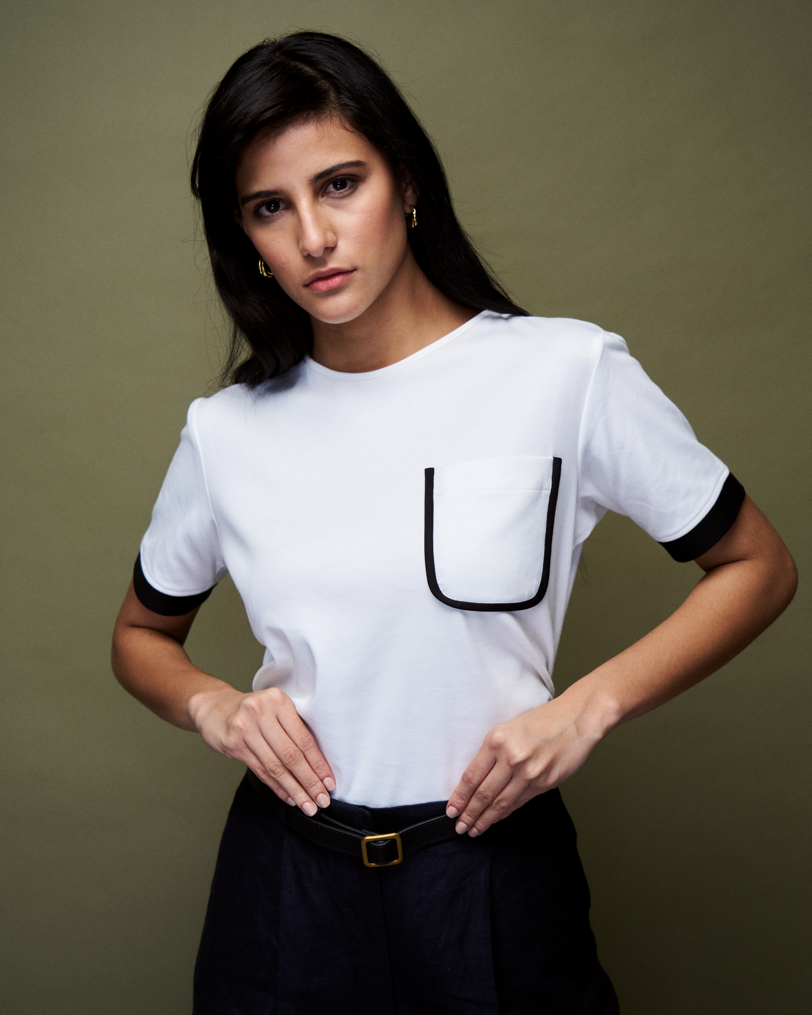 Logus contrast pocket T-shirt