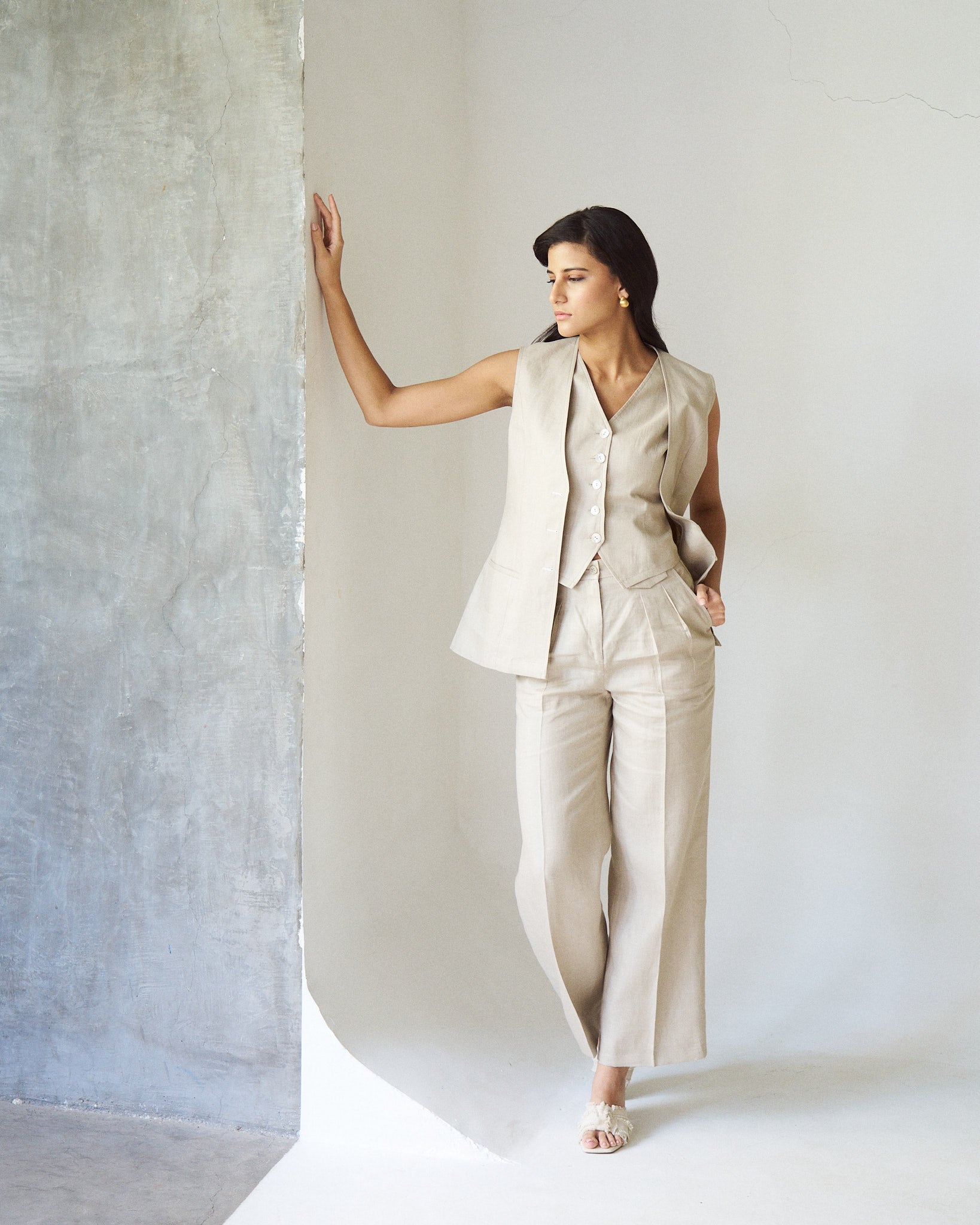 Logus beige linen trouser