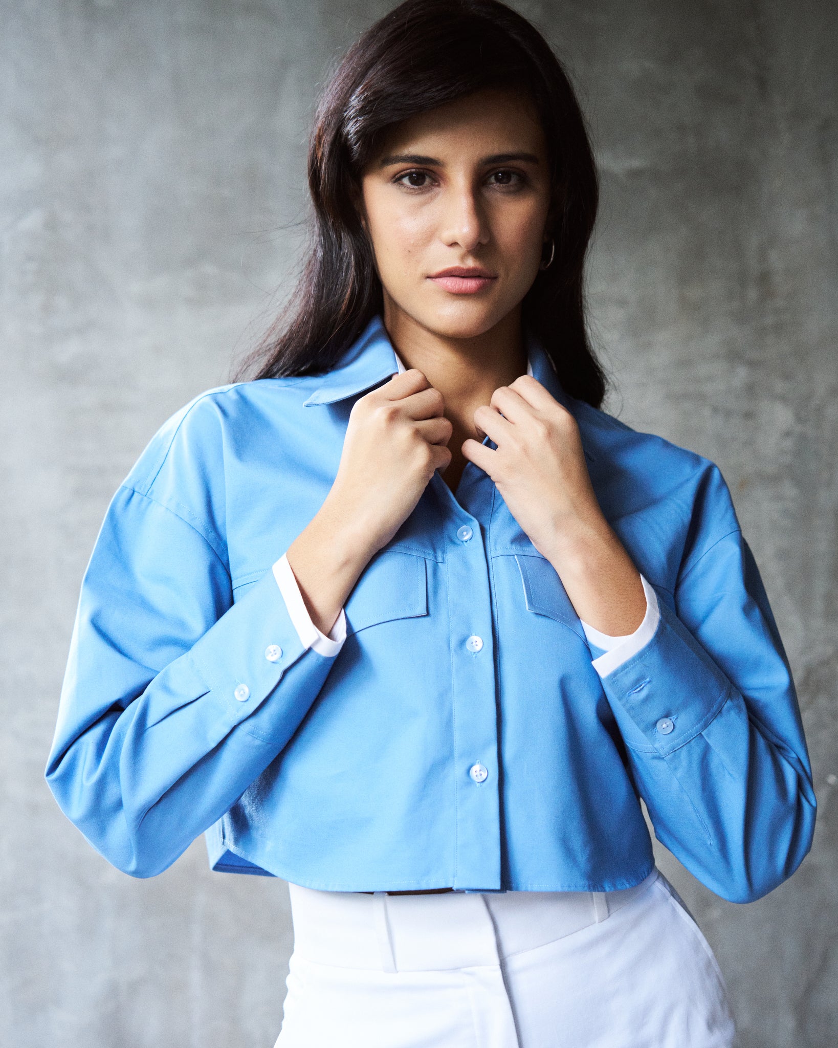 Logus blue cropped shirt