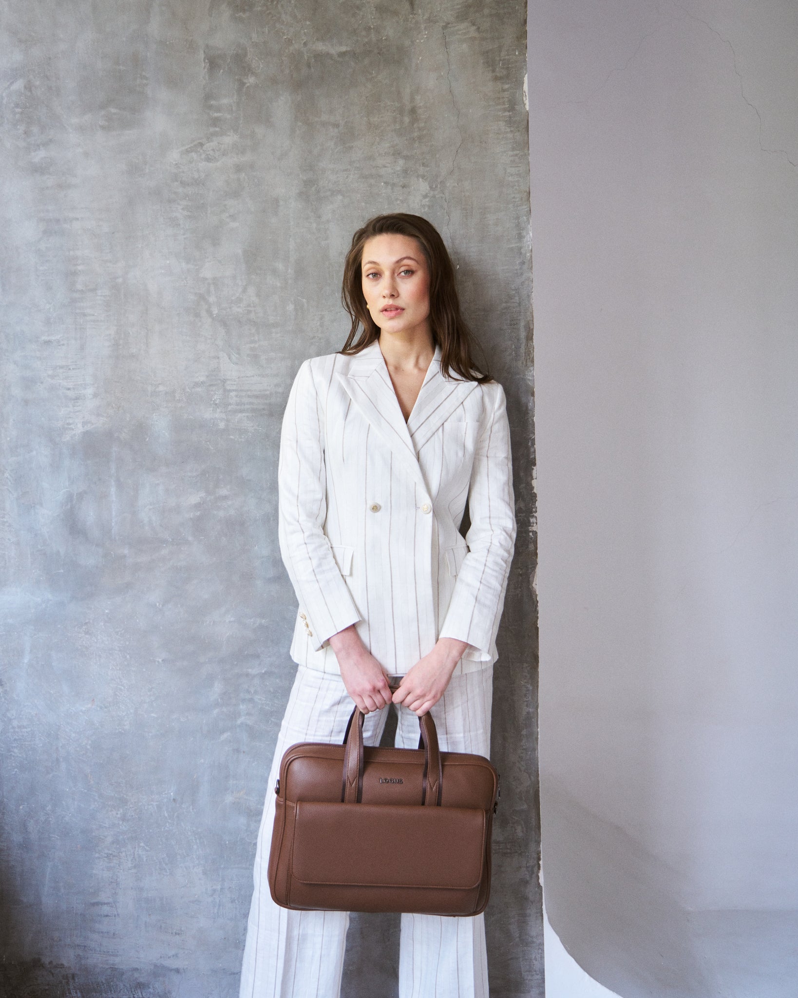 Logus brown laptop bag