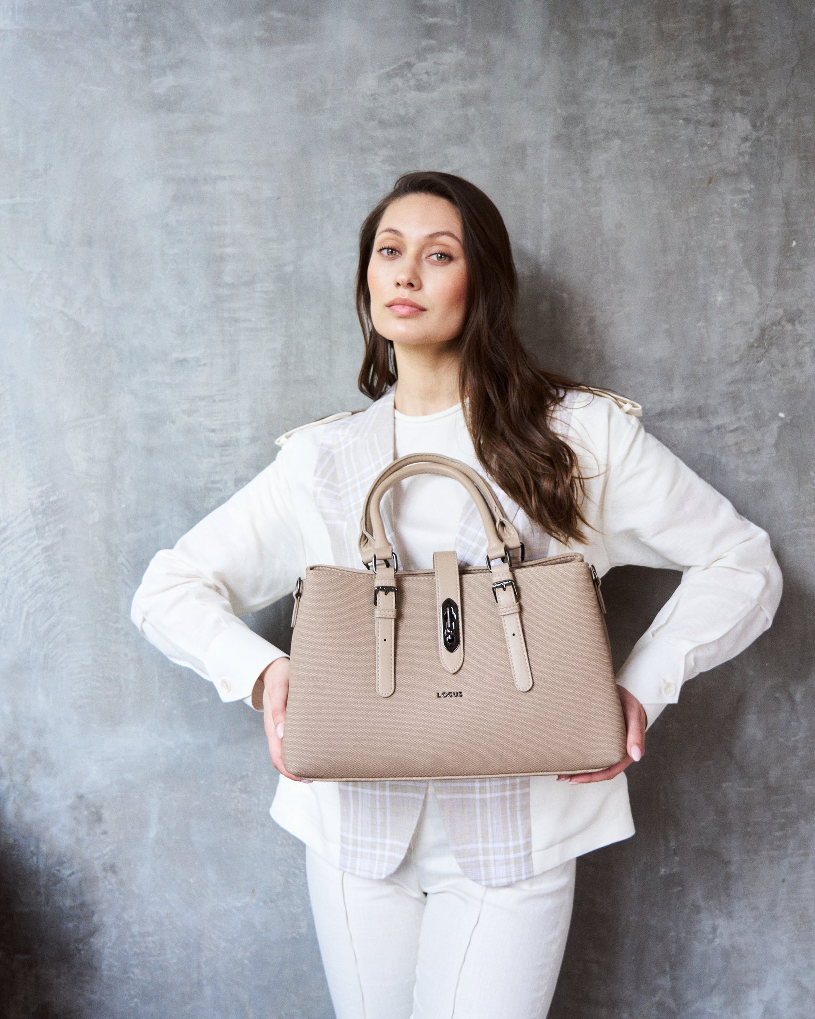 Logus beige handbag