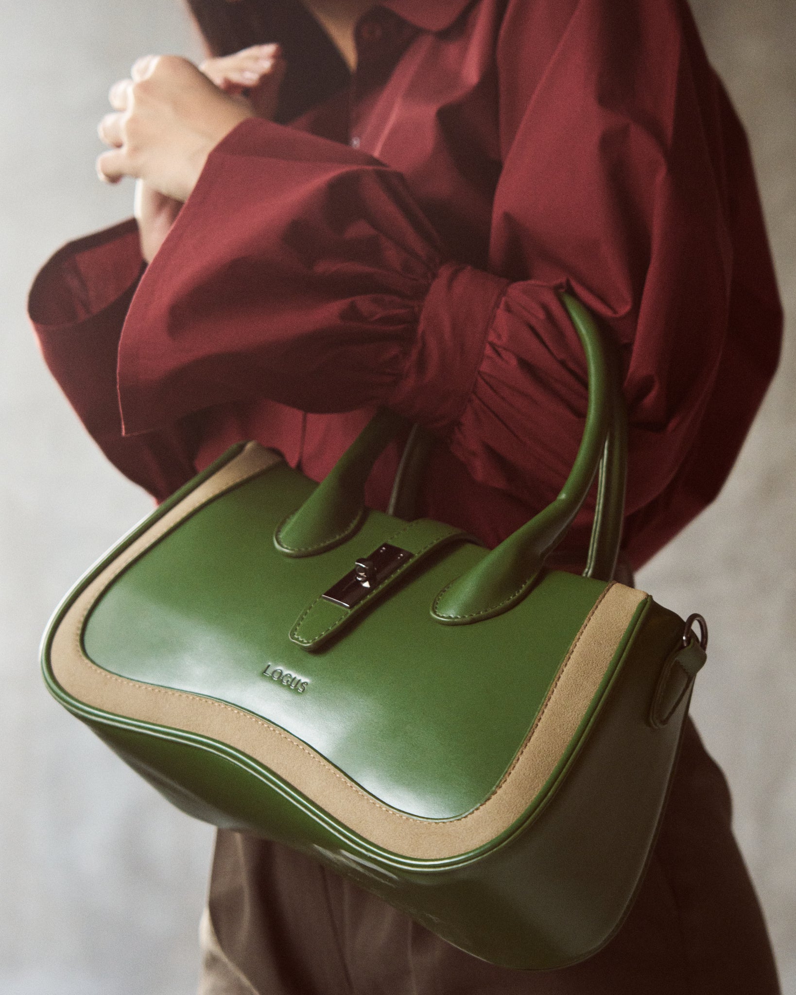 Logus green structured handheld bag