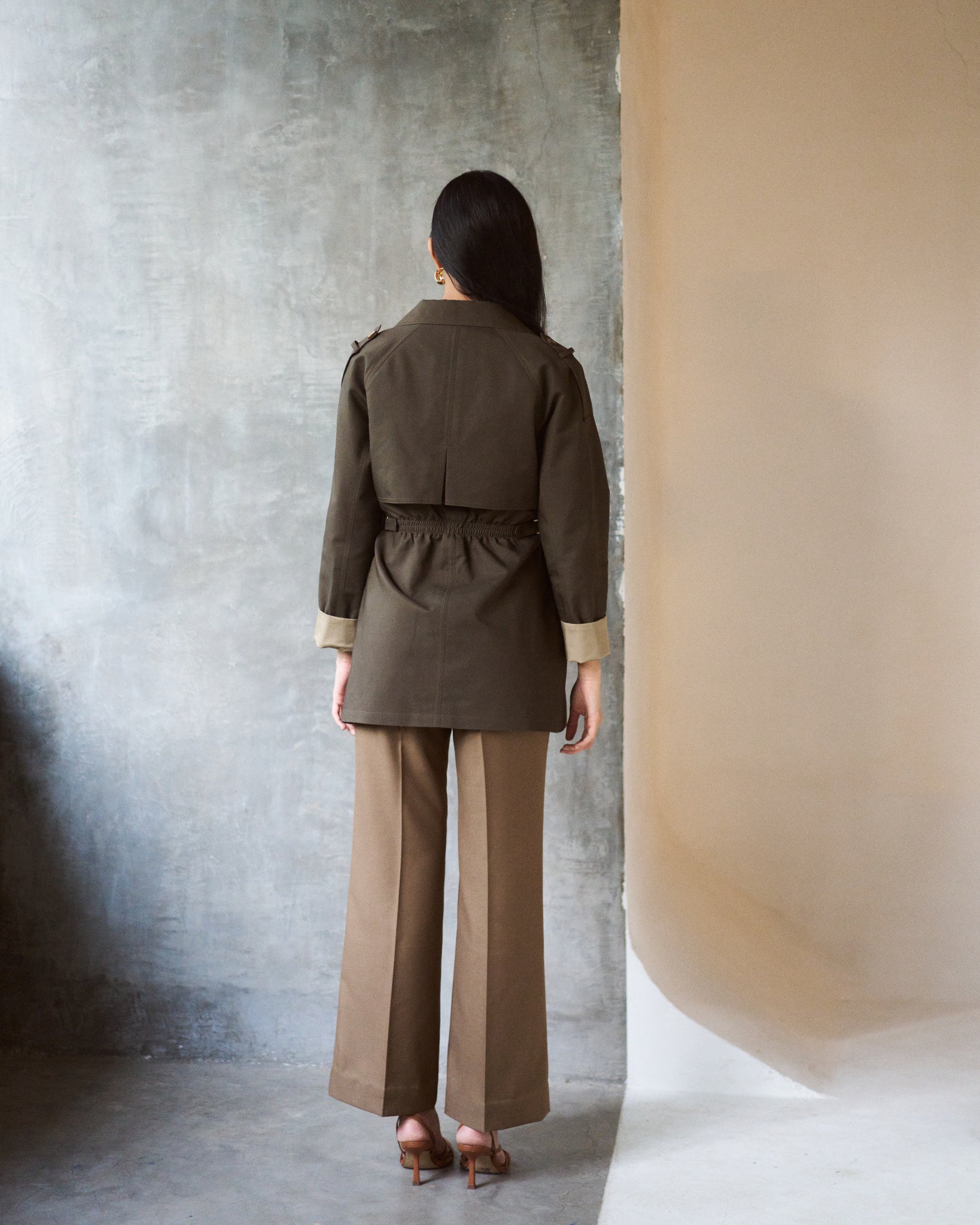 Logus dark beige trouser